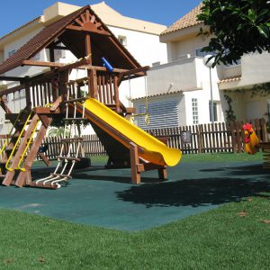 instalación de parques infantiles de exterior